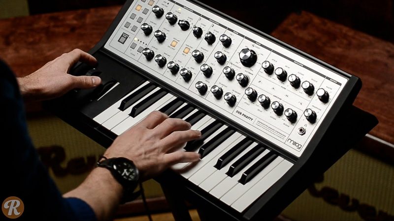 Moog LPSSUB001 Sub Phatty analog synthesizer